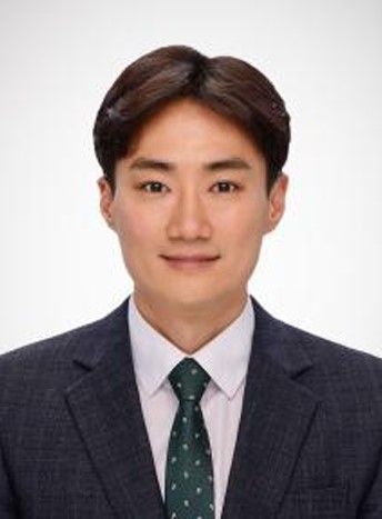 엄영호 교수